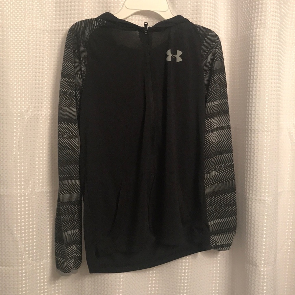 Black underarmour light jacket